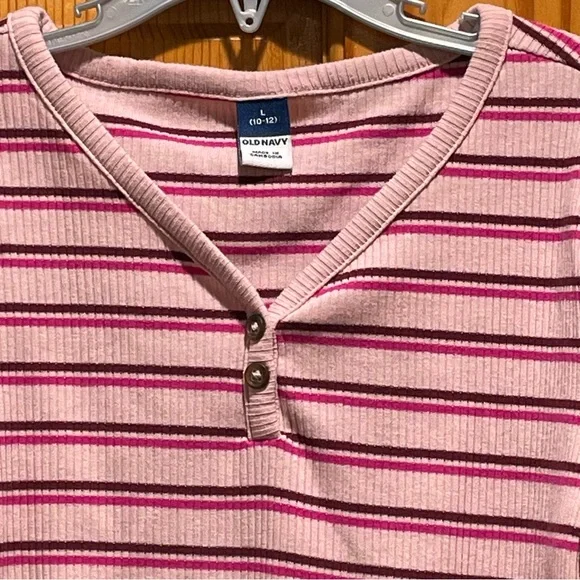 Old Navy Girls Large 10-12 Pink Long Sleeve Two Button V Neck Striped Shirt - Picture 3 of 6